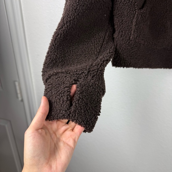Lululemon teddy half zip Cozy Brown Sherpa Pullover size M/L - Picture 4 of 9